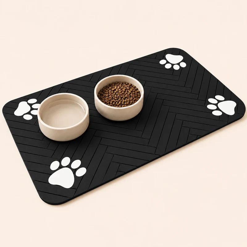 Tapis sous-bowl absorbant 30 × 50 cm pour fontaine et gamelle chat - Noir
